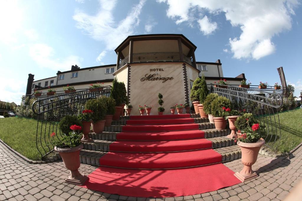 Hotel Mariage Влощова Экстерьер фото